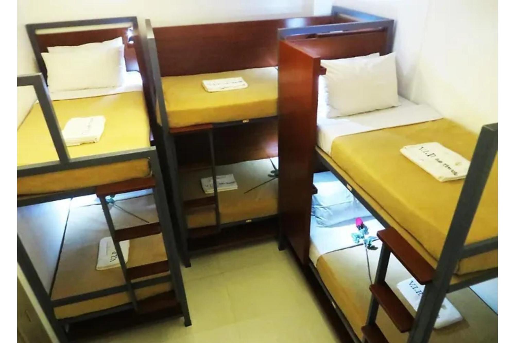 Townhouse Oak Vip Suites, Near Pnr Pasay Evangelista, Makati Manila Makati City Eksteriør bilde