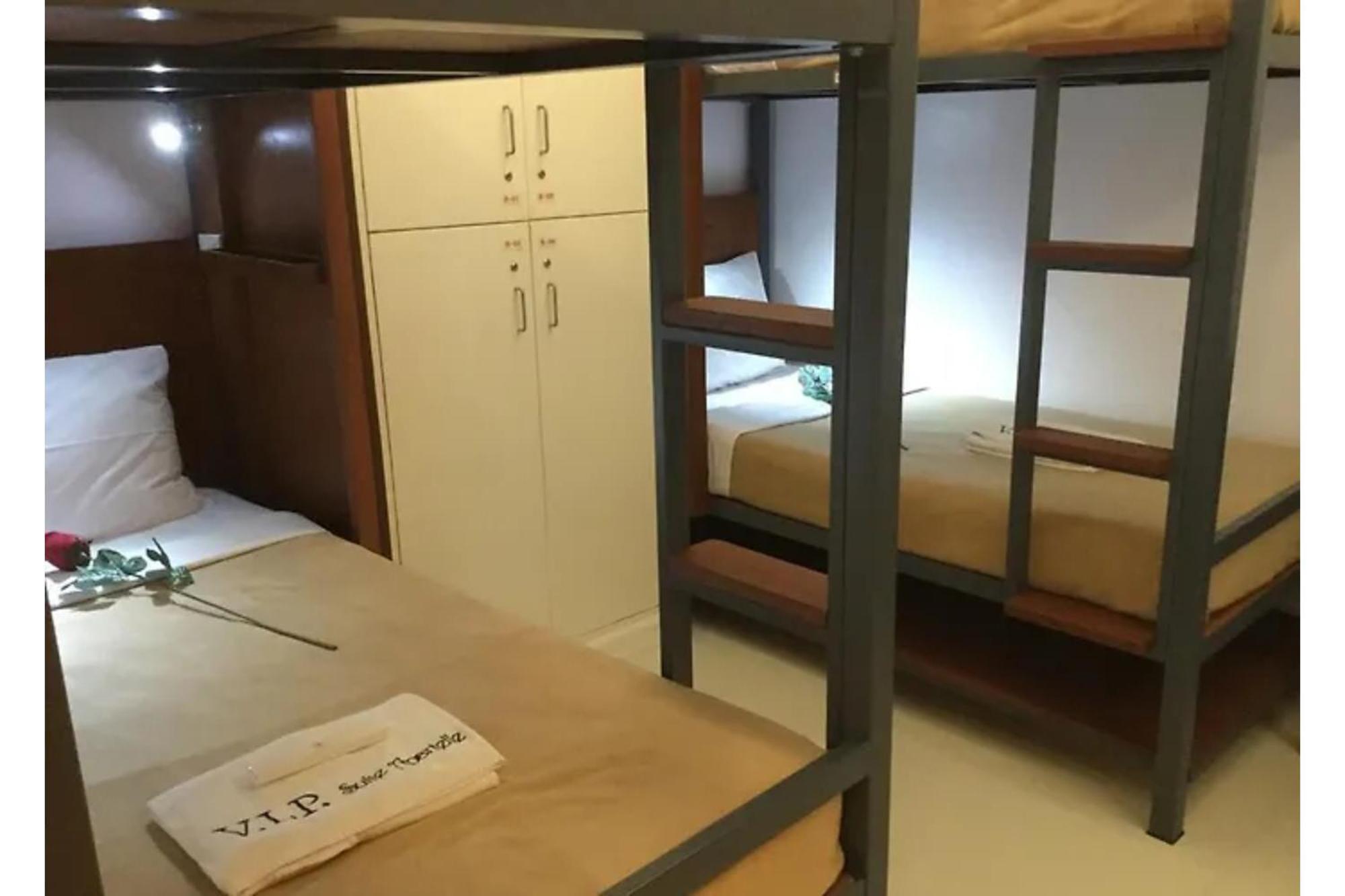 Townhouse Oak Makati Manila Near Pnr Pasay Evangelista Formerly Vip Suites Makati City Eksteriør bilde